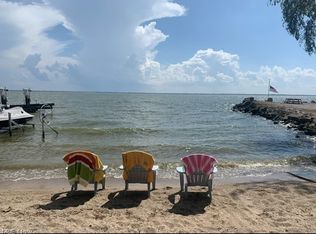 2285 S Debra Dr, Lakeside Marblehead, OH 43440