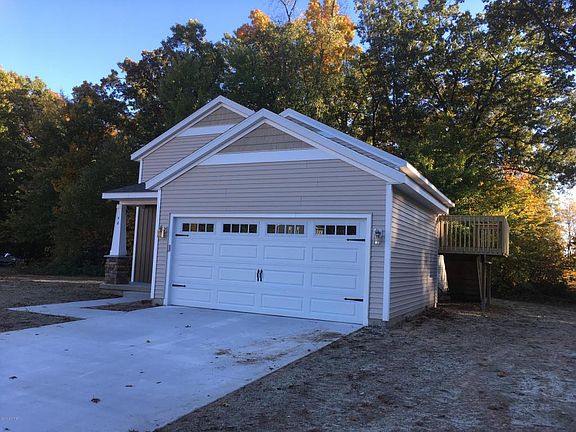 3rd image of 50 Cannonball Ln