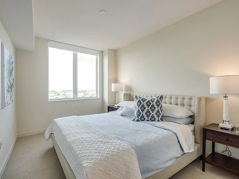 The primary bedrooms are large enough to accommodate King sized beds