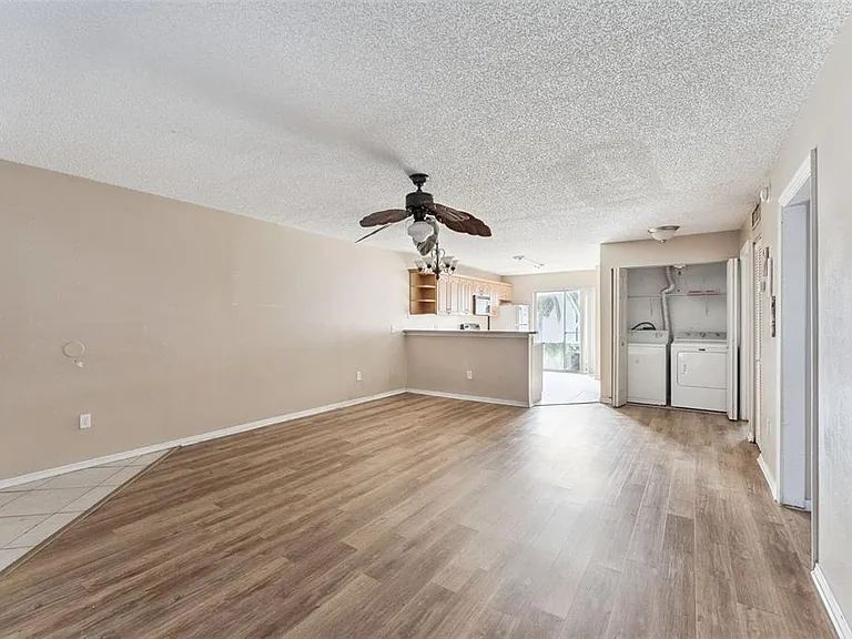 3651 N Goldenrod Rd #110 — Photo 4