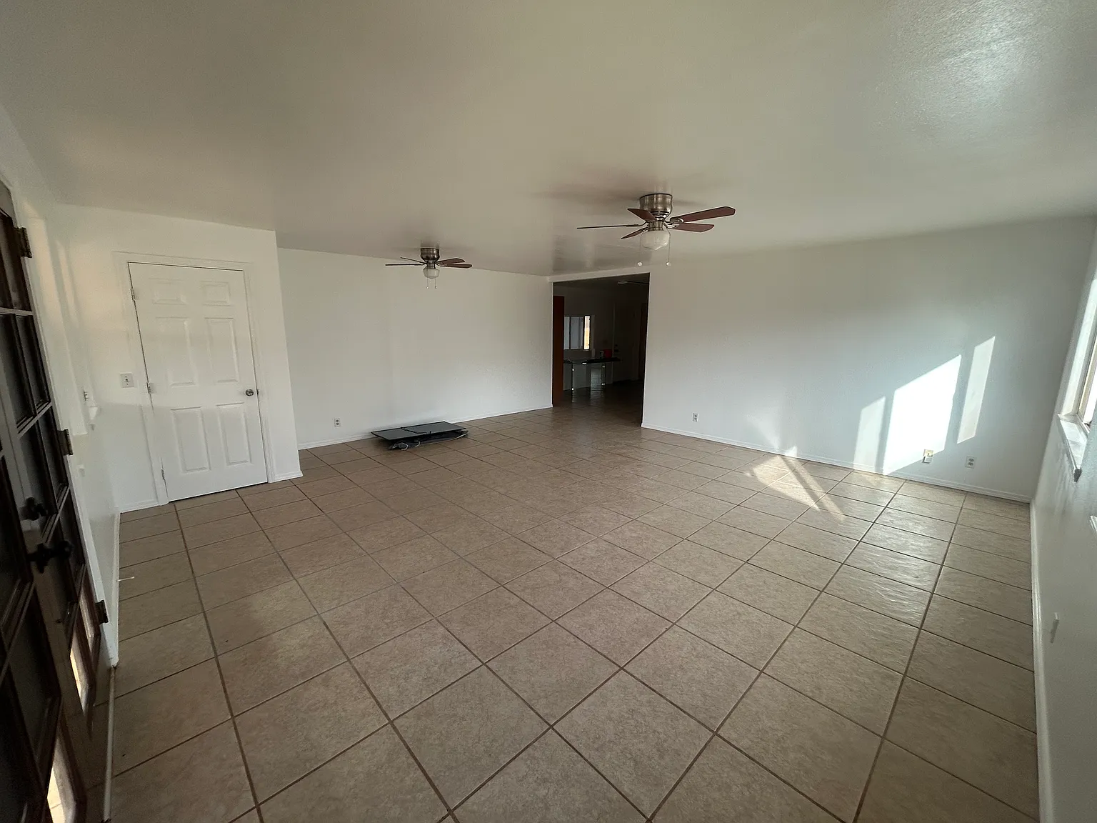 2 bed, 1300 sqft, $3,000 — Photo 3