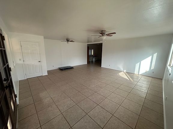 3rd image of 4925 Moi Rd #1
