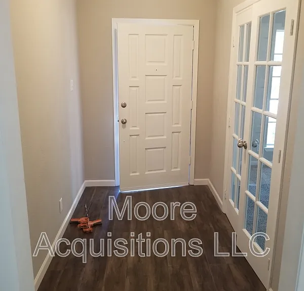1833 Skyline Dr — Photo 13