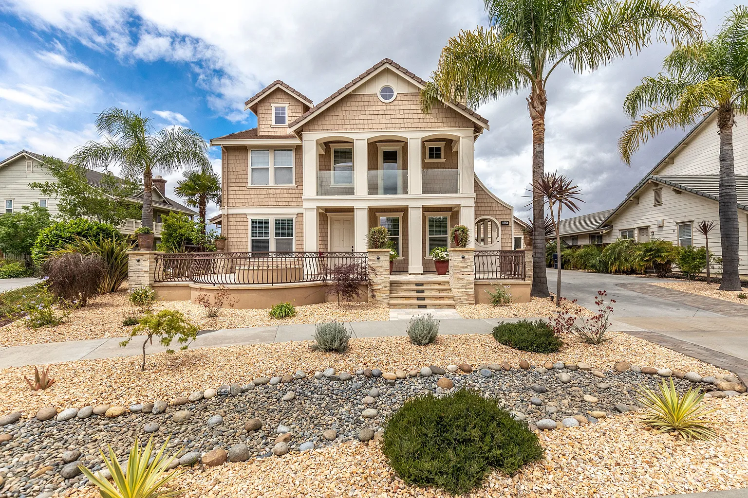2529 Cowan Way photo 1
