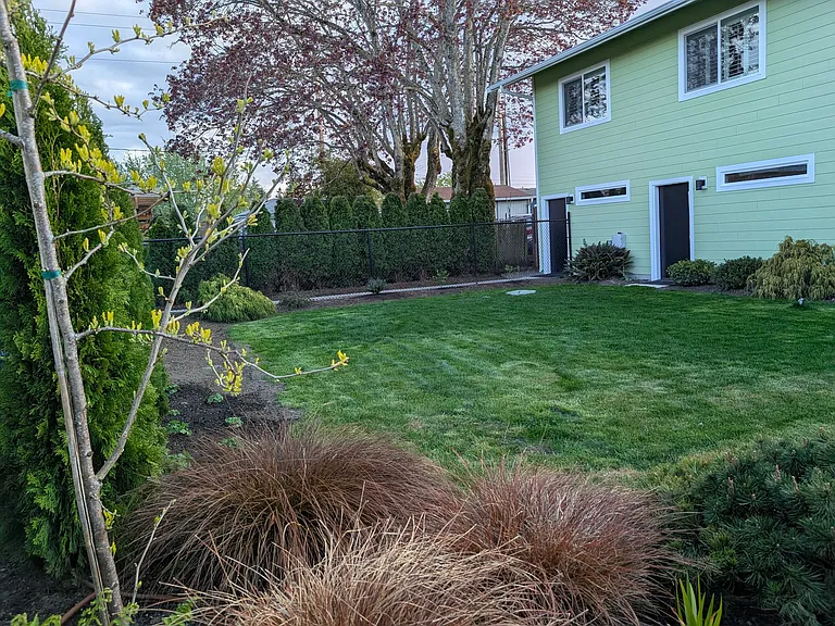 2414 N Stevens St #B — Photo 2