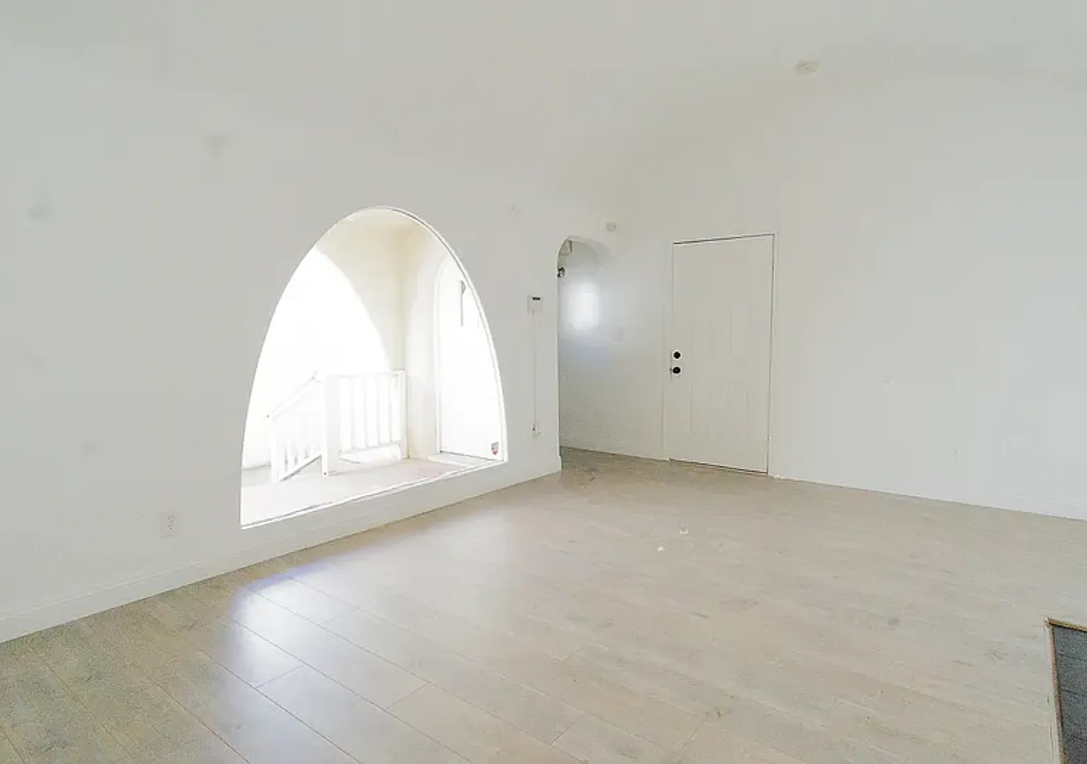 Large 7 bed house with hot tub! — Photo 4