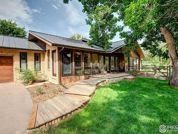 2nd image of 3608 Manzanita Dr