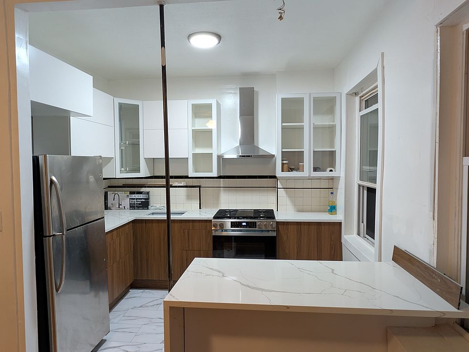 1st image of 86 Chestnut Ave #1