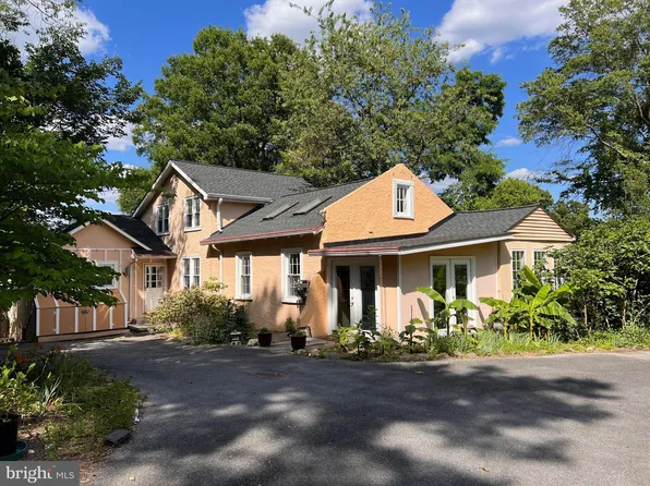 422 Ethan Allen Ave, Takoma Park, MD 20912