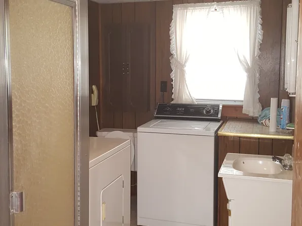 2213 Ferndale Rd, Chesapeake, VA 23323