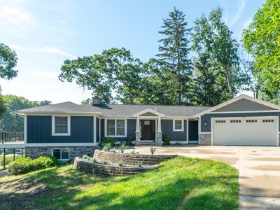 1629 Forest Park Rd, Norton Shores, MI, 49441