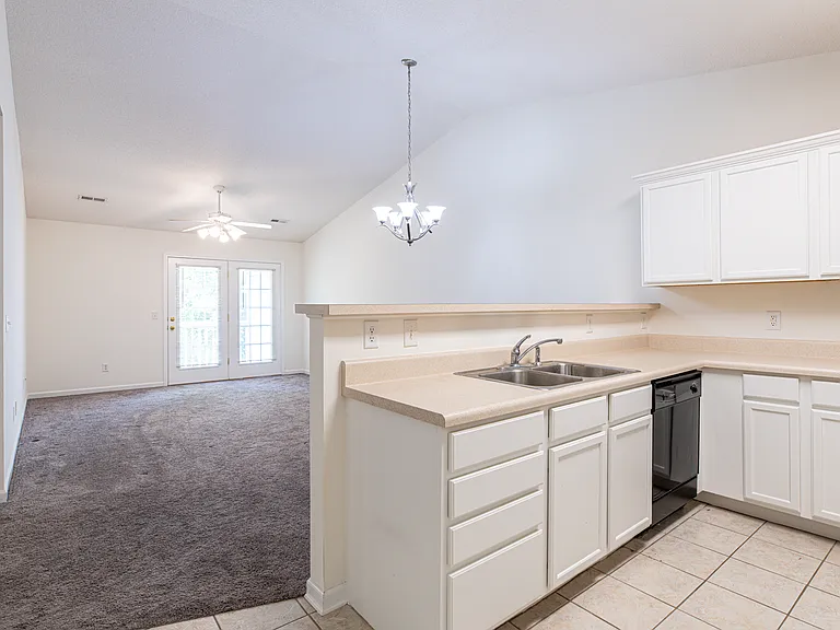 906 Mercer Dr #1 — Photo 8