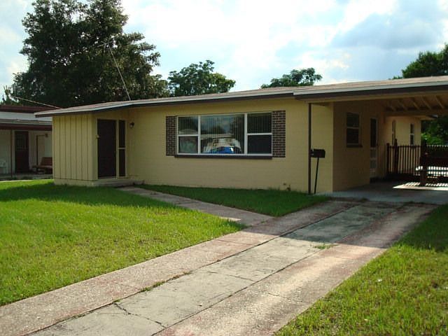 Pine Hills Home Ready to Move In!!