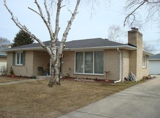 4141 Saint Clair St, Racine, WI 53402