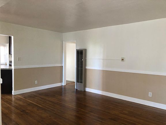 4th image of 2121 Wabaska Ct