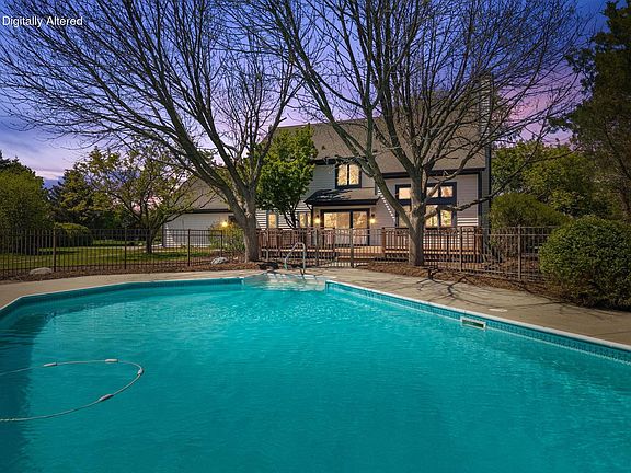 3rd image of 278 Mulberry DRIVE