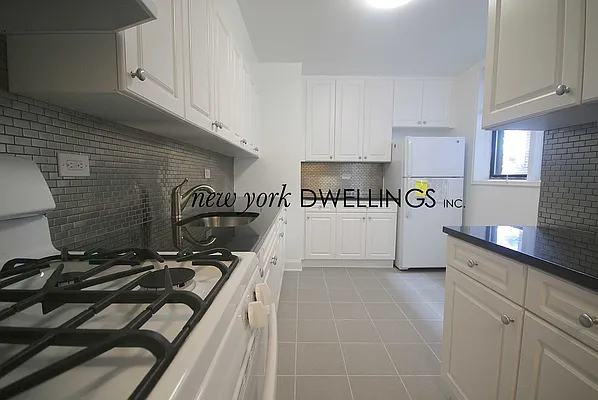 Rented by New York Dwellings LLC | media 7