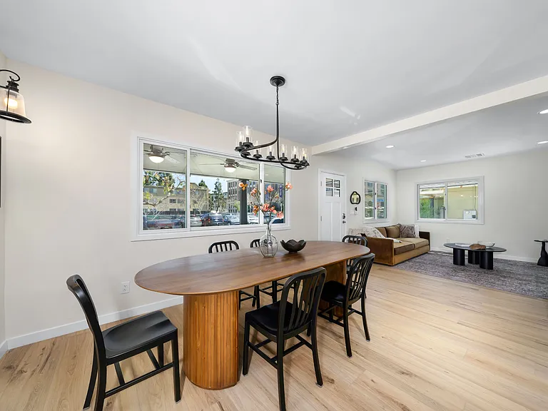 4062 Goldfinch St — Photo 24