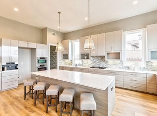 5407 Alder Cir, Bellaire, TX 77401