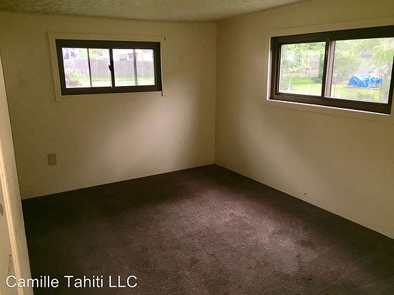 3rd image of 851 Jones Ave