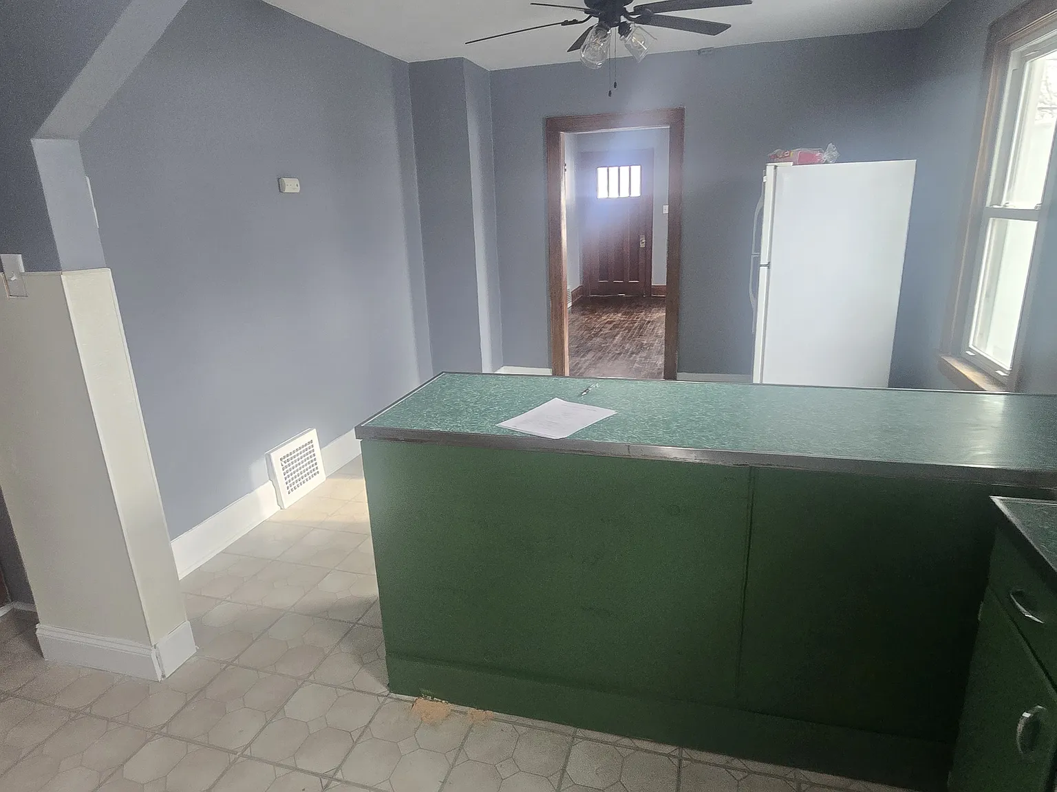 3 bed, 1178 sqft, $1,895 — Photo 4
