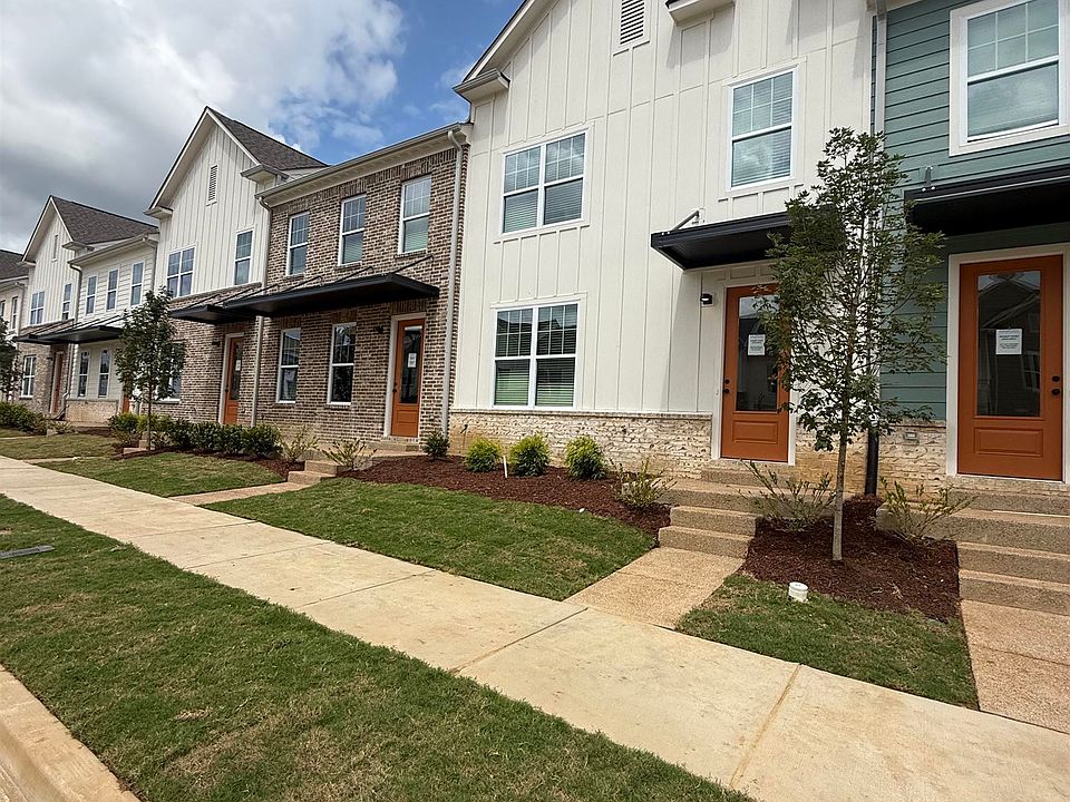 1st image of 3057 Portage Dr
