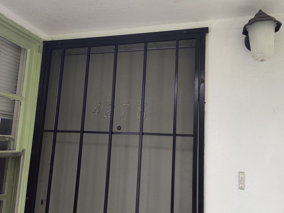 1st image of 4278 Estrella Ave