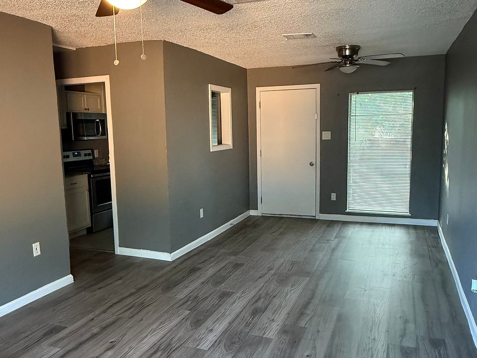 1st image of 4319 Hensley Ct