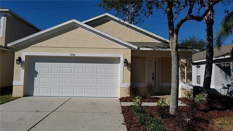 1st image of 7910 Carriage Pointe Dr