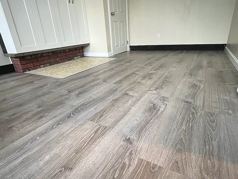 28 Elena St #3 — Photo 5