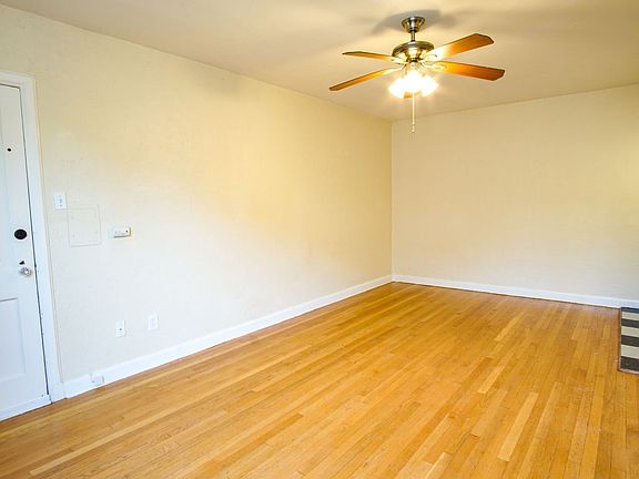 3rd image of 2254 NW Glisan St APT 111