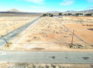 15801 Navajo Rd, Apple Valley, CA 92307