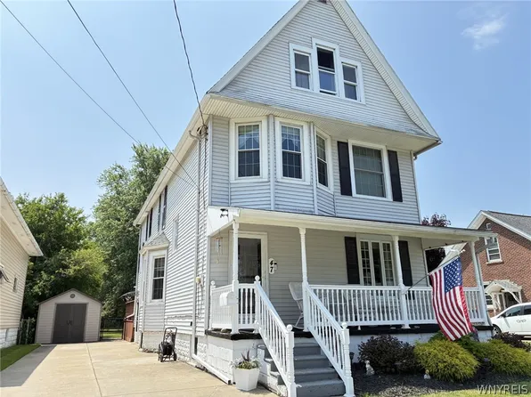 47 E Milnor Ave, Lackawanna, NY 14218