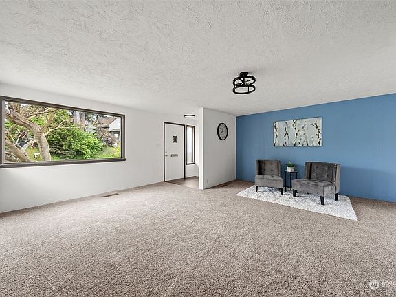 2nd image of 2133 S Ainsworth Avenue