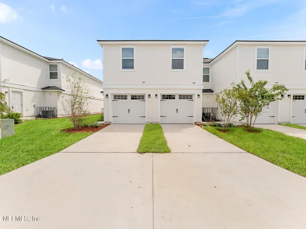 8504 MCGIRTS VILLAGE Lane, Jacksonville, FL 32210