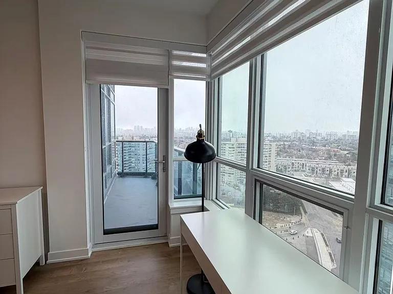 50 Upper Mall Way #1802 — Photo 13