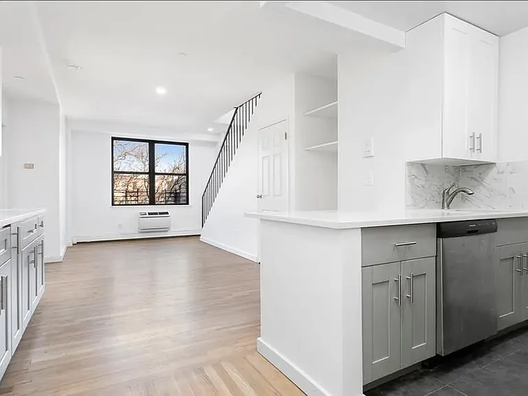 104 Luquer St #4C — Photo 8