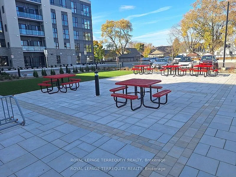 2 bed, $2,000 — Photo 3