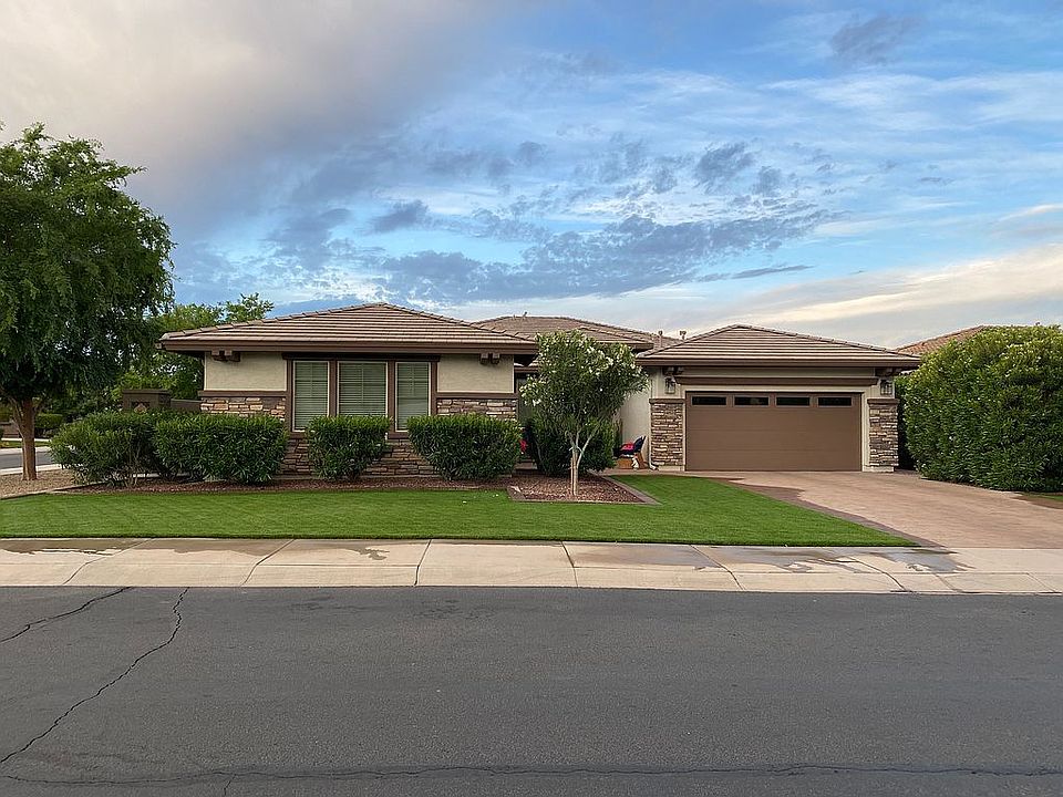 2nd image of 14821 W Aldea Dr N