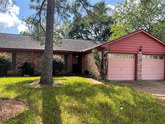 2nd image of 10803 Glenwolde Dr