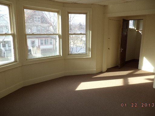 2nd image of 3240 N Palmer St