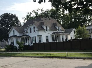 1224 Pine St, Highland, IL