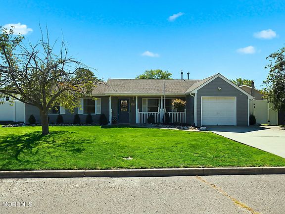 2nd image of 402 5th Street