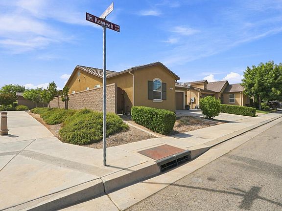 4th image of 742 Kaweah Ave