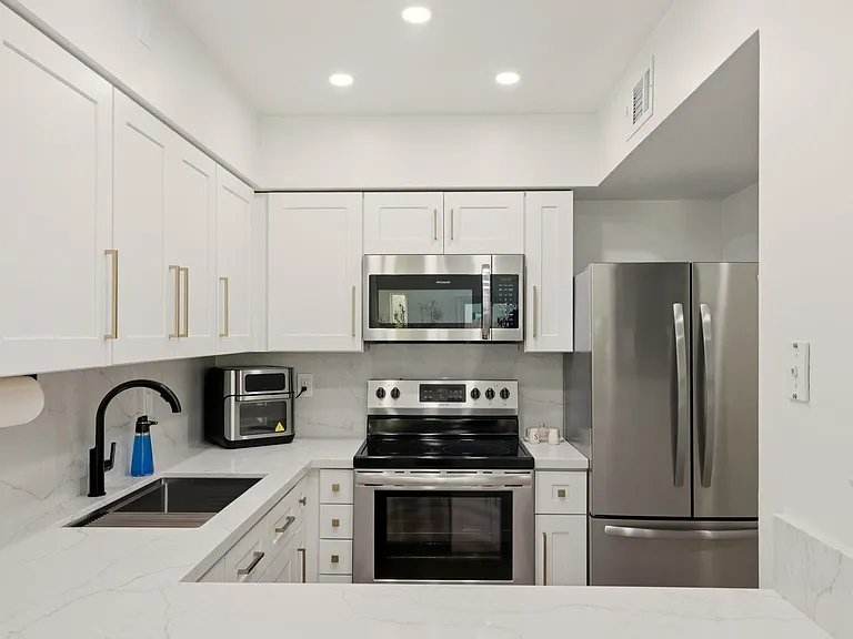3702 E Monterosa St #6 — Photo 4