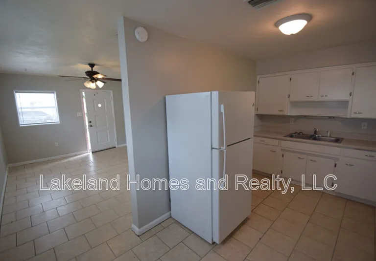 1213 W Patterson St — Photo 4