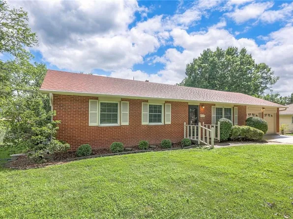 2103 Quail St, Harrisonville, MO 64701