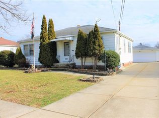 6507 Anita Dr, Parma Heights, OH 44130