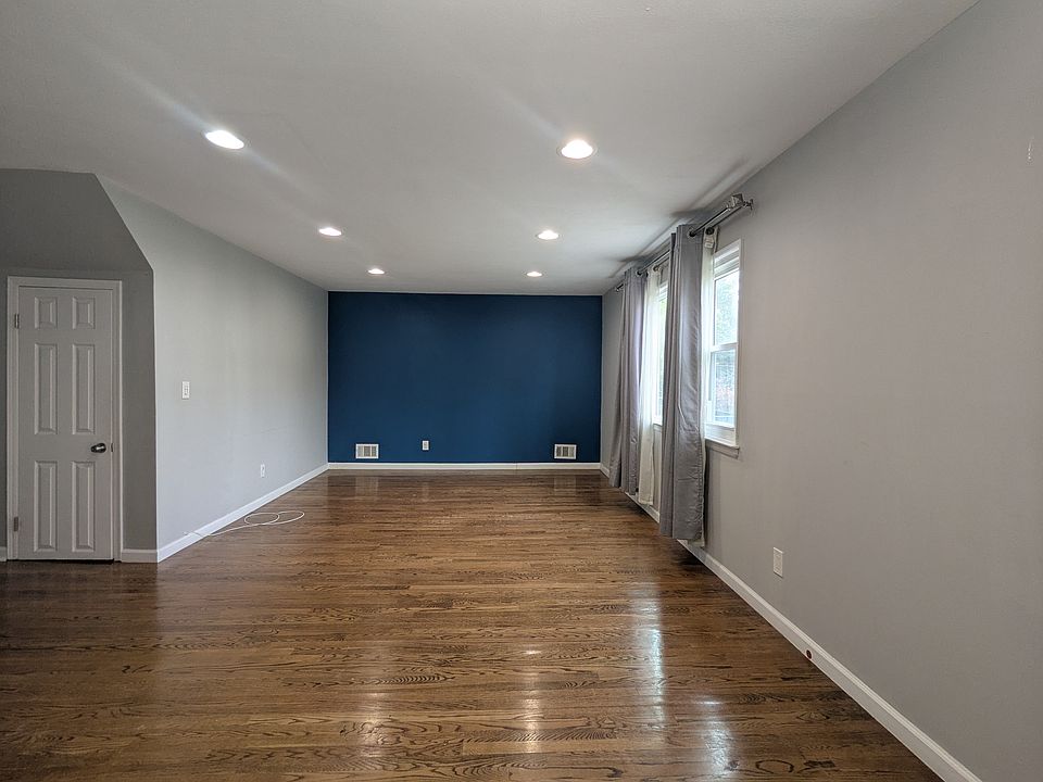 1st image of 72-16 244th St #1
