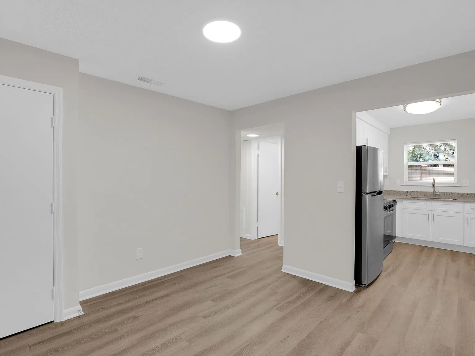 Villager Apartments — Photo 4
